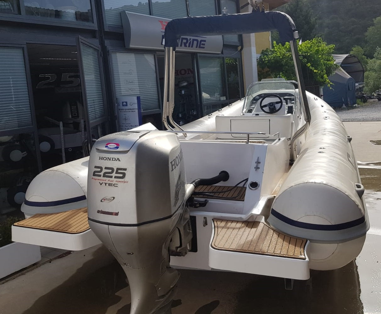 ALSON 750 FLASH + HONDA BF225 CV — immagine 2
