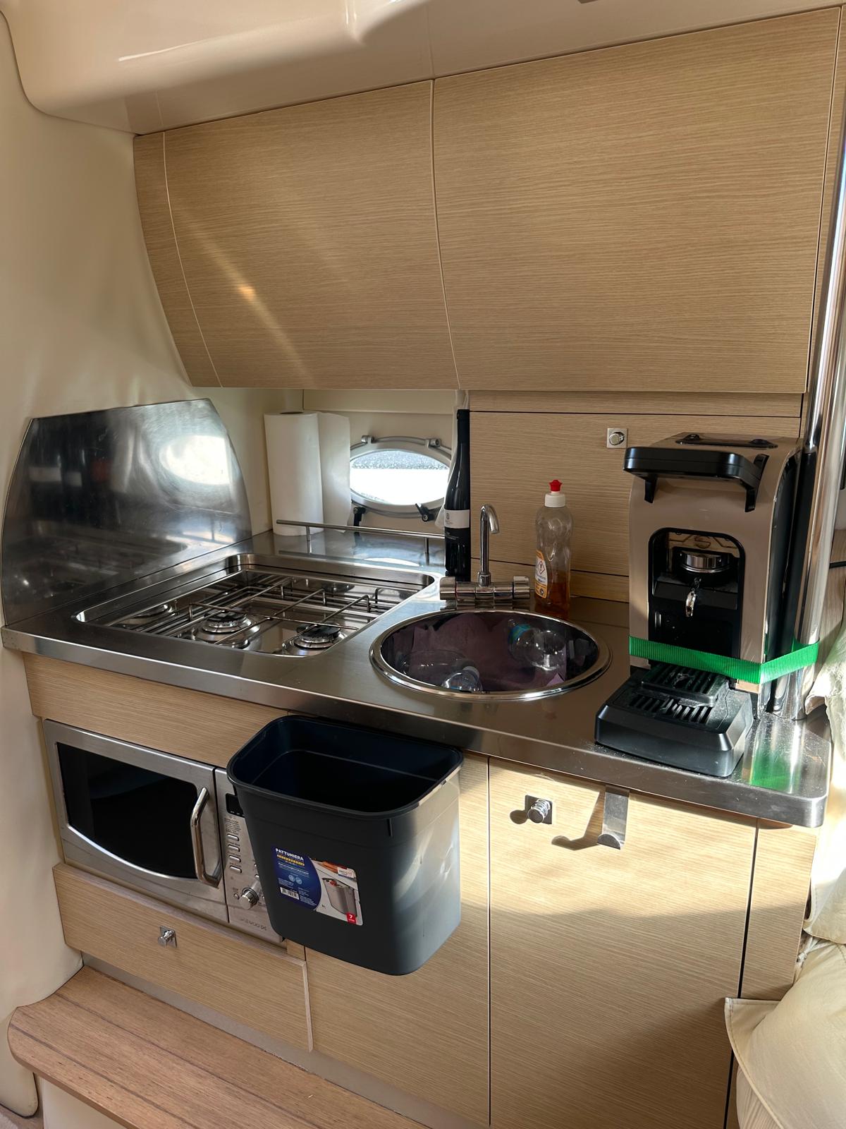 SESSA MARINE C30 + 2 VOLVO PENTA D3-190/DP-S — immagine 9