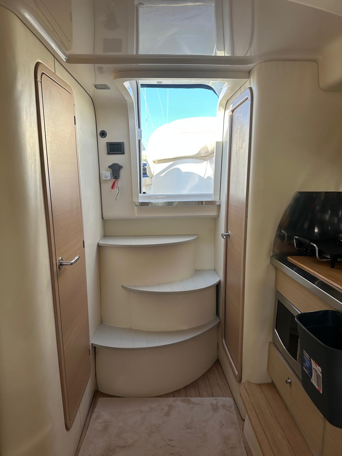 SESSA MARINE C30 + 2 VOLVO PENTA D3-190/DP-S — immagine 6